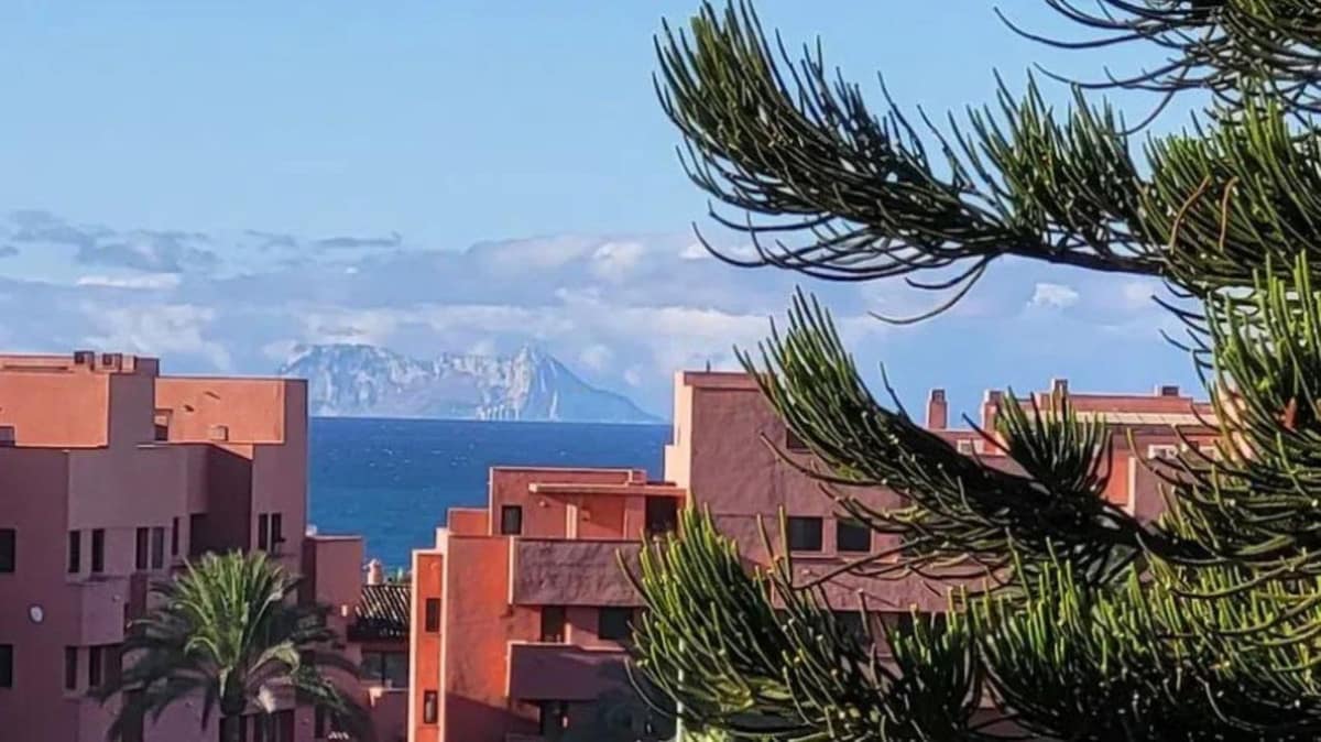 4-slaapkamer Stadswoning in Estepona in Estepona - foto 2