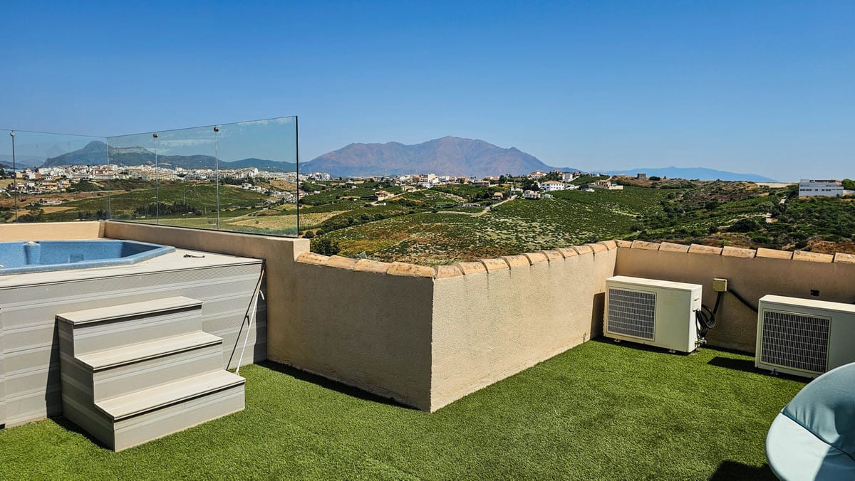 Villa met 4 slaapkamers in La Duquesa in La Duquesa - foto 13