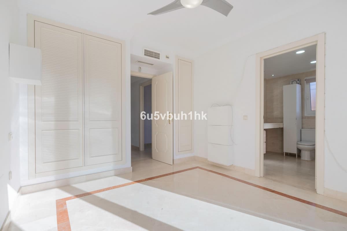 Drie-slaapkamer villa in Riviera del Sol in Riviera del Sol - foto 16