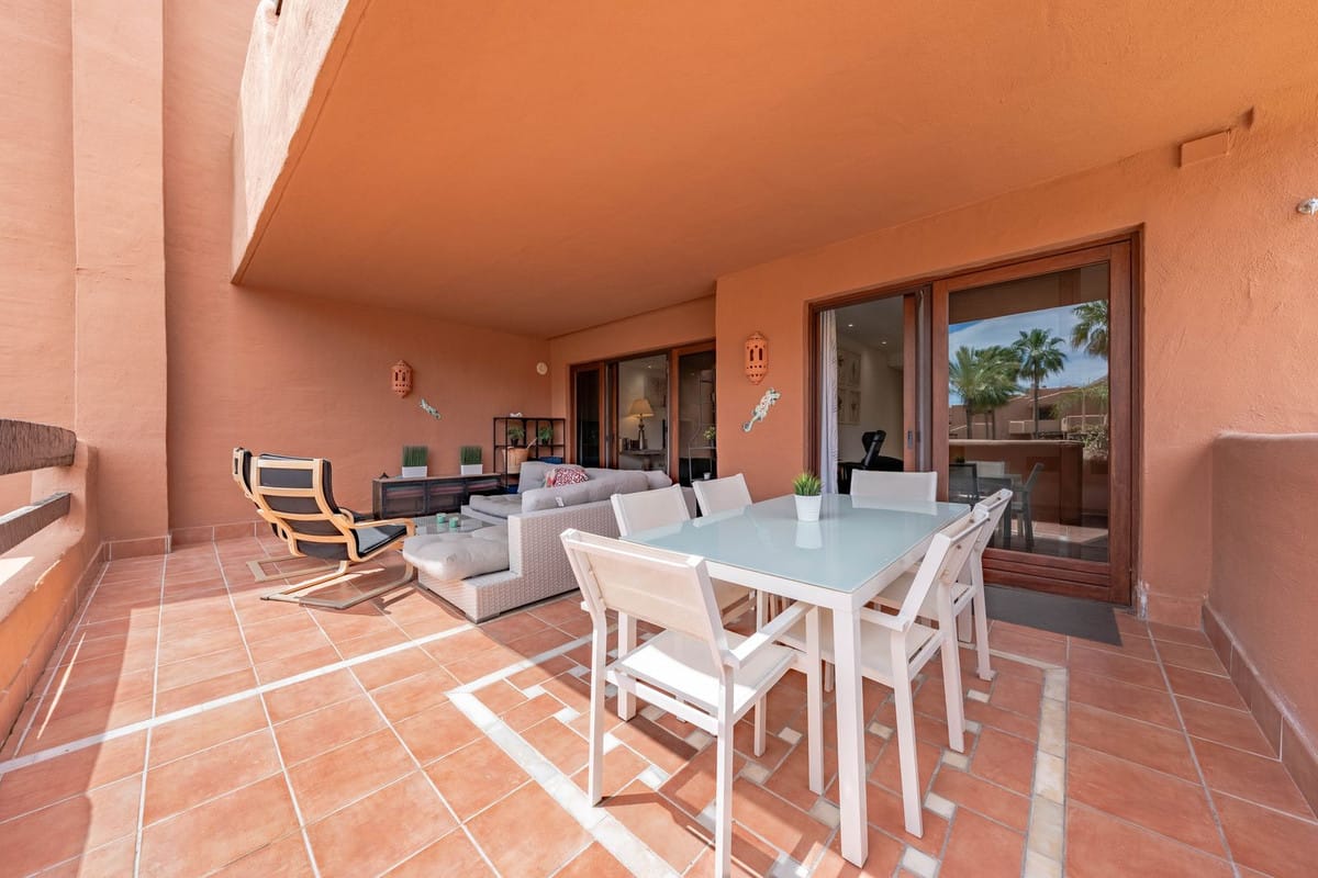 Elegante 2-slaapkamer appartement aan het strand in Estepona in Estepona - foto 3