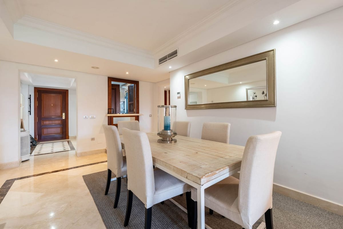 Elegante 2-slaapkamer appartement aan het strand in Estepona in Estepona - foto 6