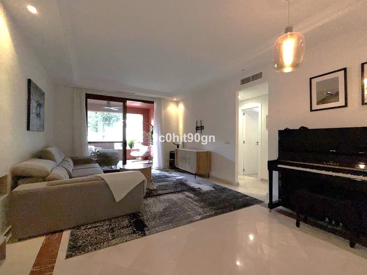 Drie-slaapkamer appartement in Elviria in Elviria - foto 7