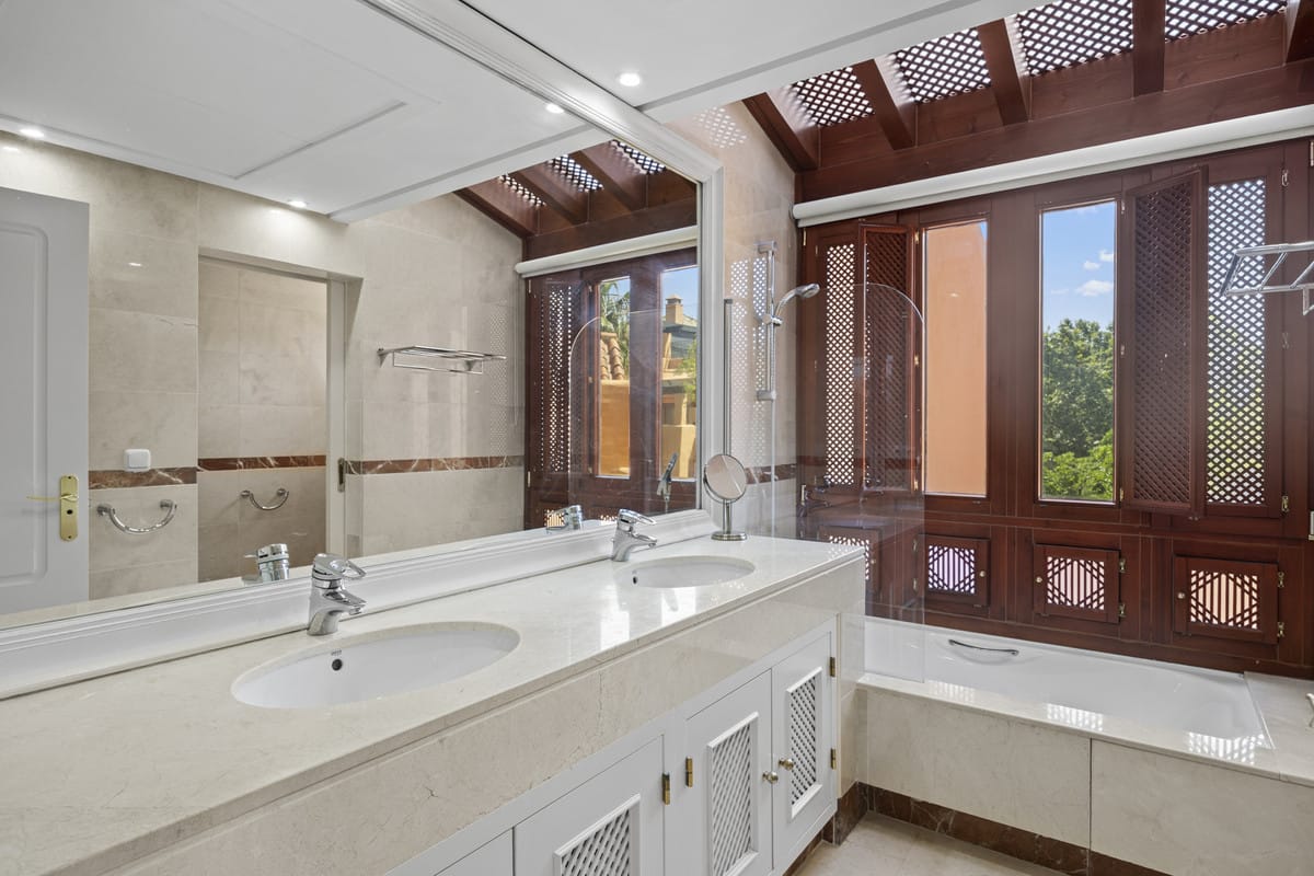 3 bedroom Apartment in San Pedro De Alcántara in San Pedro de Alcántara - foto 16