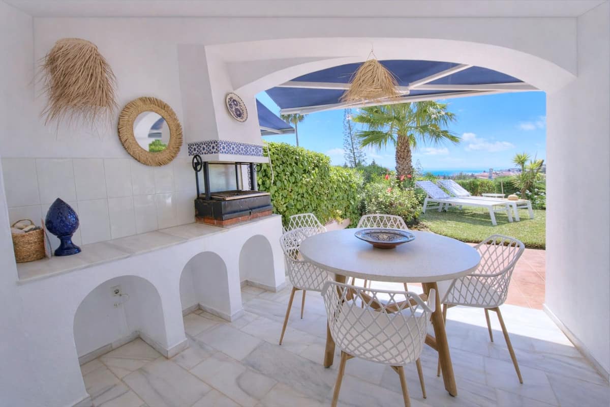 2-slaapkamer villa in El Chaparral met panoramisch zeezicht in El Chaparral - foto 6