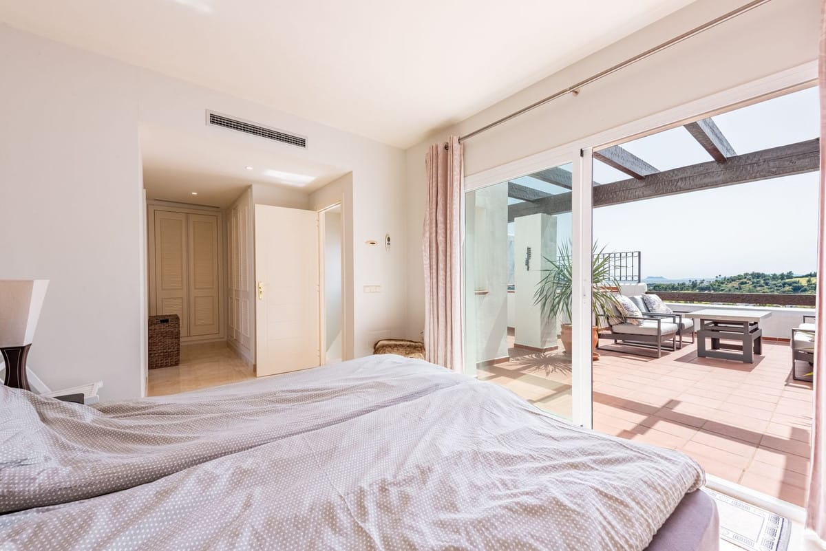 Drie-slaapkamer penthouse in Atalaya in Atalaya - foto 12