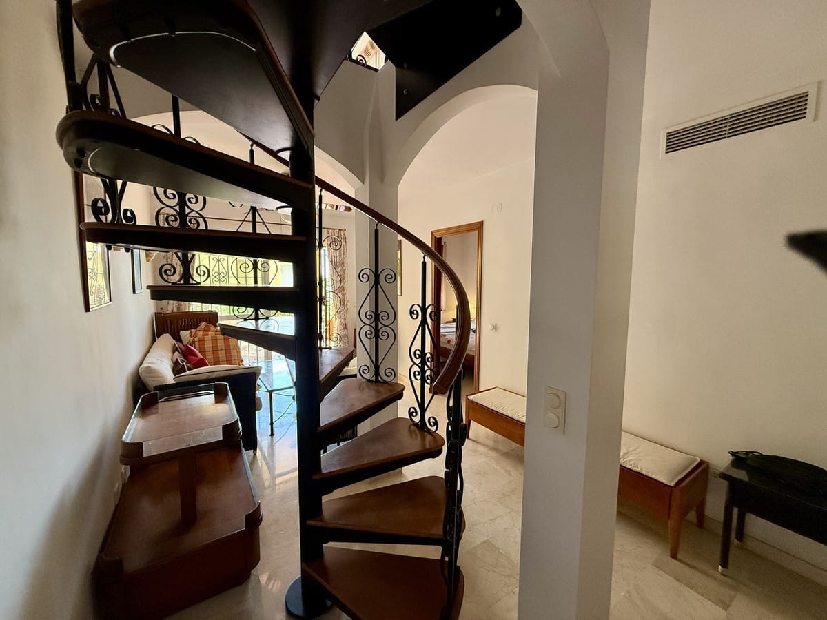 4-slaapkamerhuis in Elviria in Elviria - foto 19