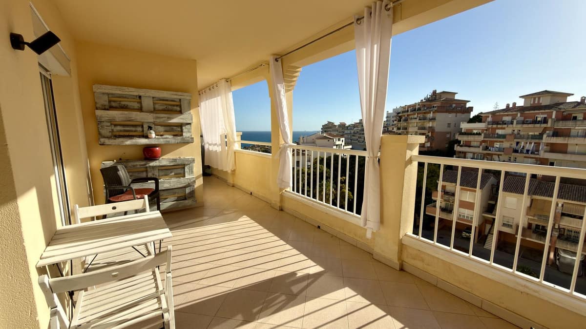 2 bedroom Apartment in Torrequebrada in Torrequebrada - foto 7