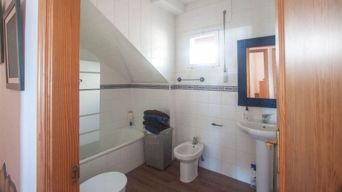 Vrijstaande villa in Estepona met 6 slaapkamers in Estepona - foto 16