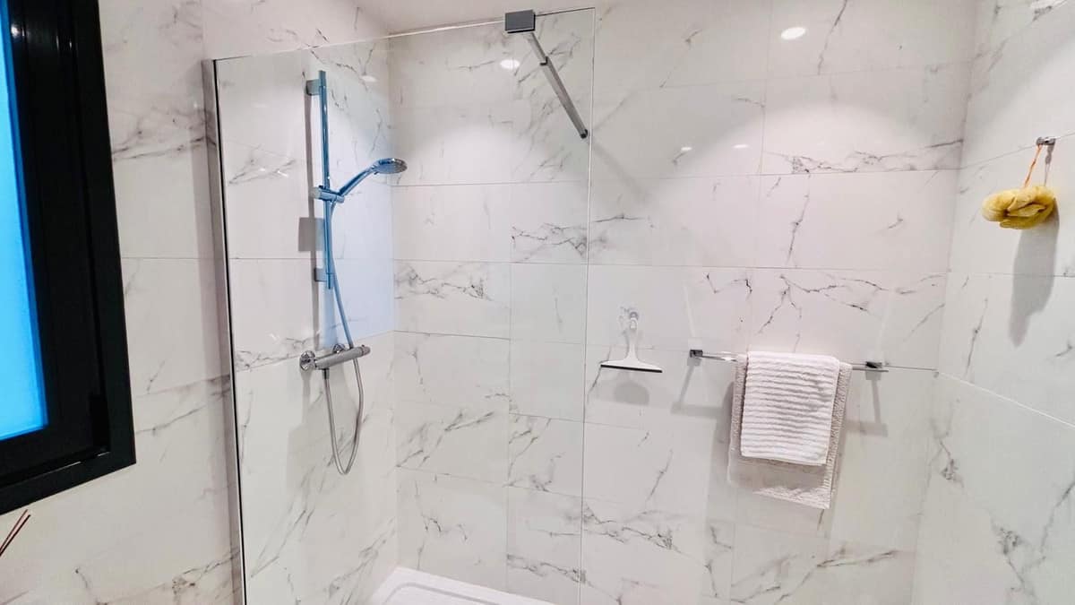 Drie-slaapkamer hoekappartement in Casares Golf in Casares - foto 19