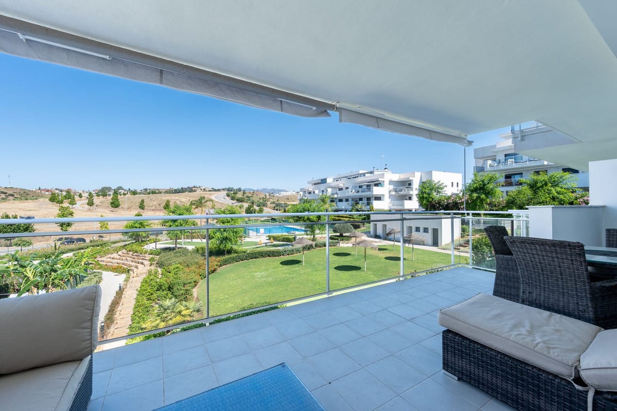2 bedroom Apartment in La Cala De Mijas in La Cala de Mijas - foto 3