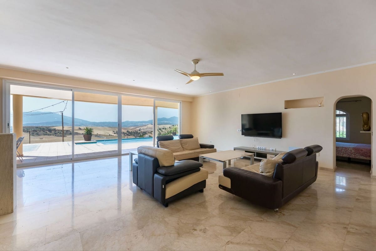 Finca met panoramisch bergzicht in Gibralgalia, Cártama – 3 slaapkamers in Cártama - foto 8