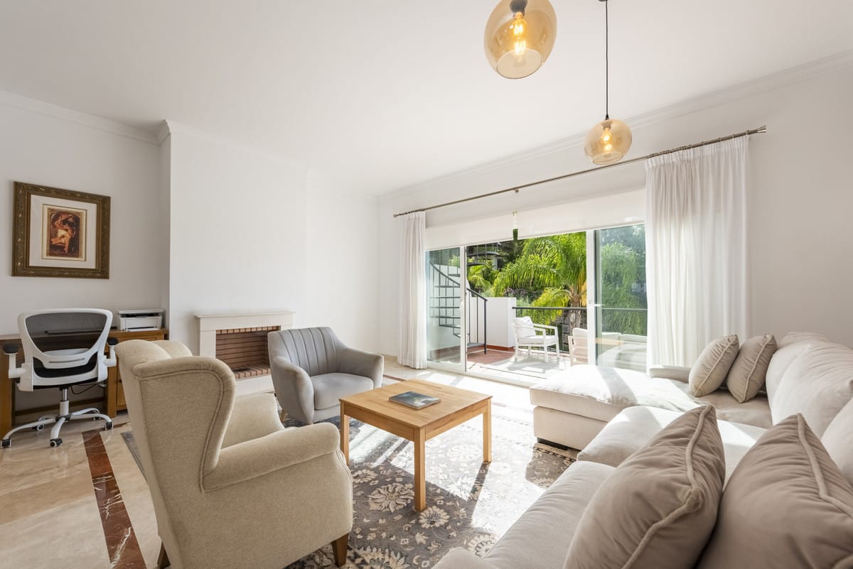 2 bedroom Apartment in Benahavís in Benahavís - foto 5