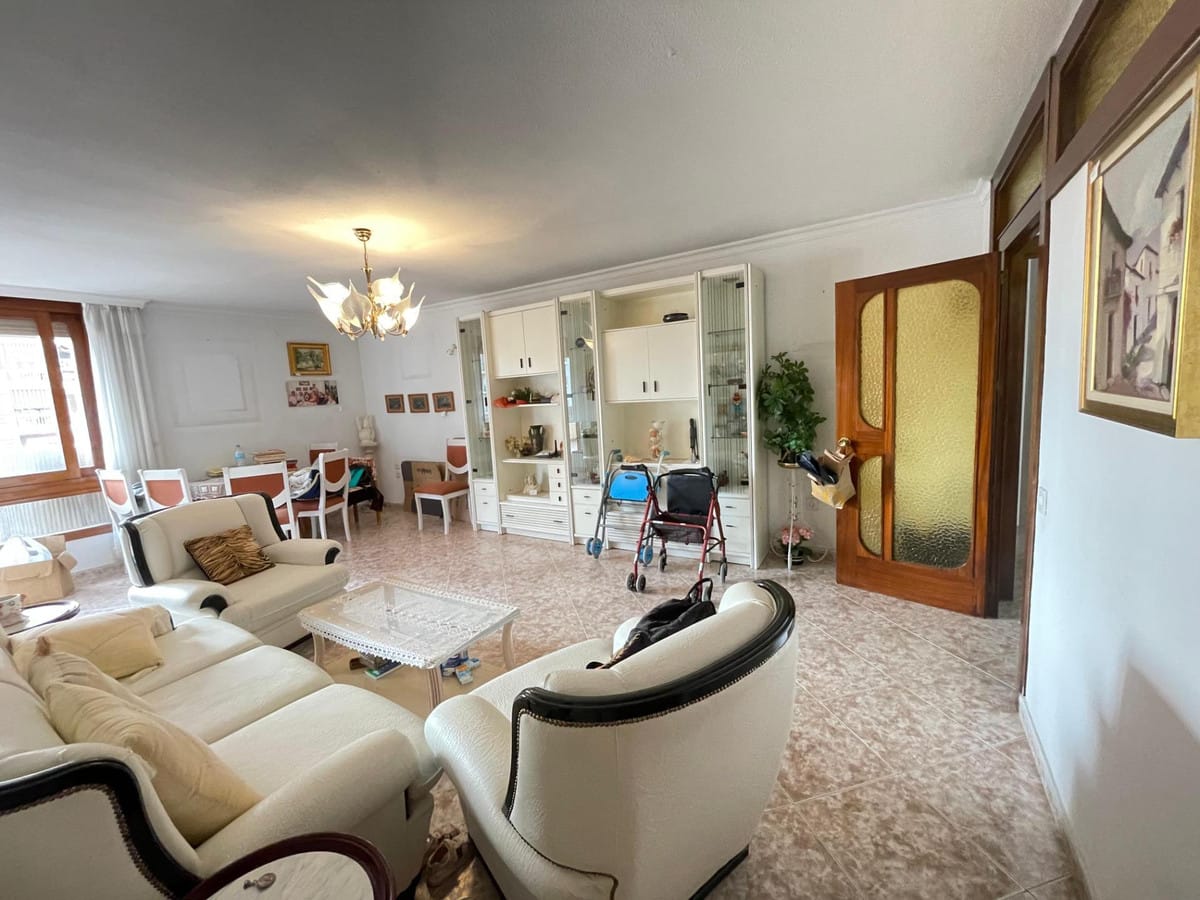 4 bedroom Apartment in Málaga in Málaga - foto 15