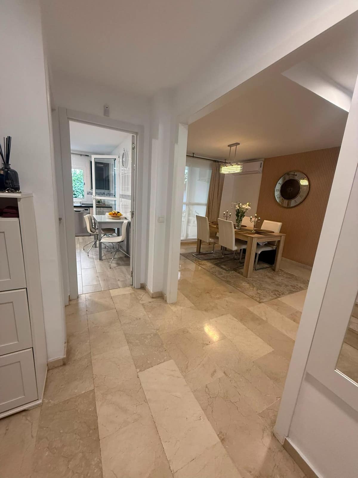 Ruime halfvrijstaande villa met 4 slaapkamers in Torremolinos in Torremolinos - foto 8
