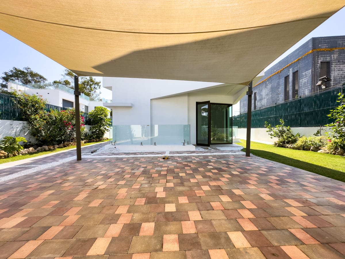 4 bedroom House in Estepona in Estepona - foto 14
