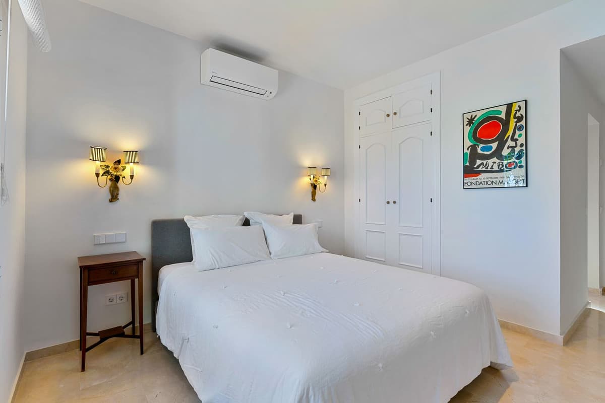 3-slaapkamer villa in El Paraiso Alto in El Paraiso - foto 6