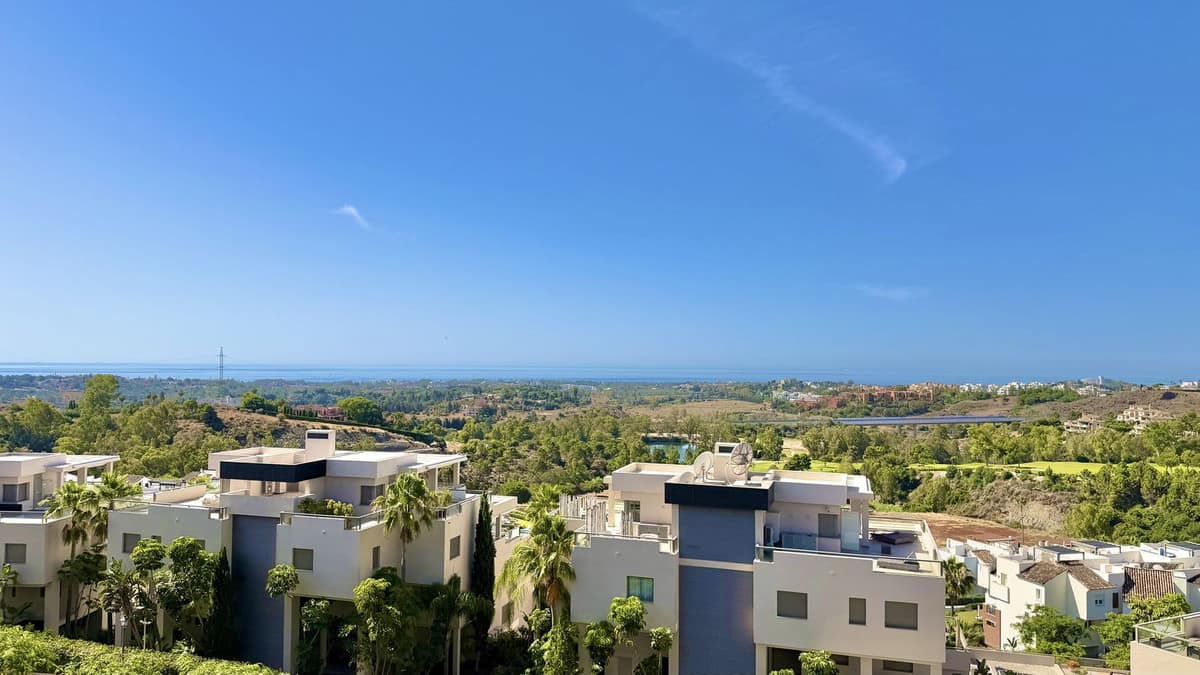 Avalon 5 – Hoekpenthouse met panoramisch zee-, golf- en bergzicht in Los Arqueros in Los Arqueros - foto 5