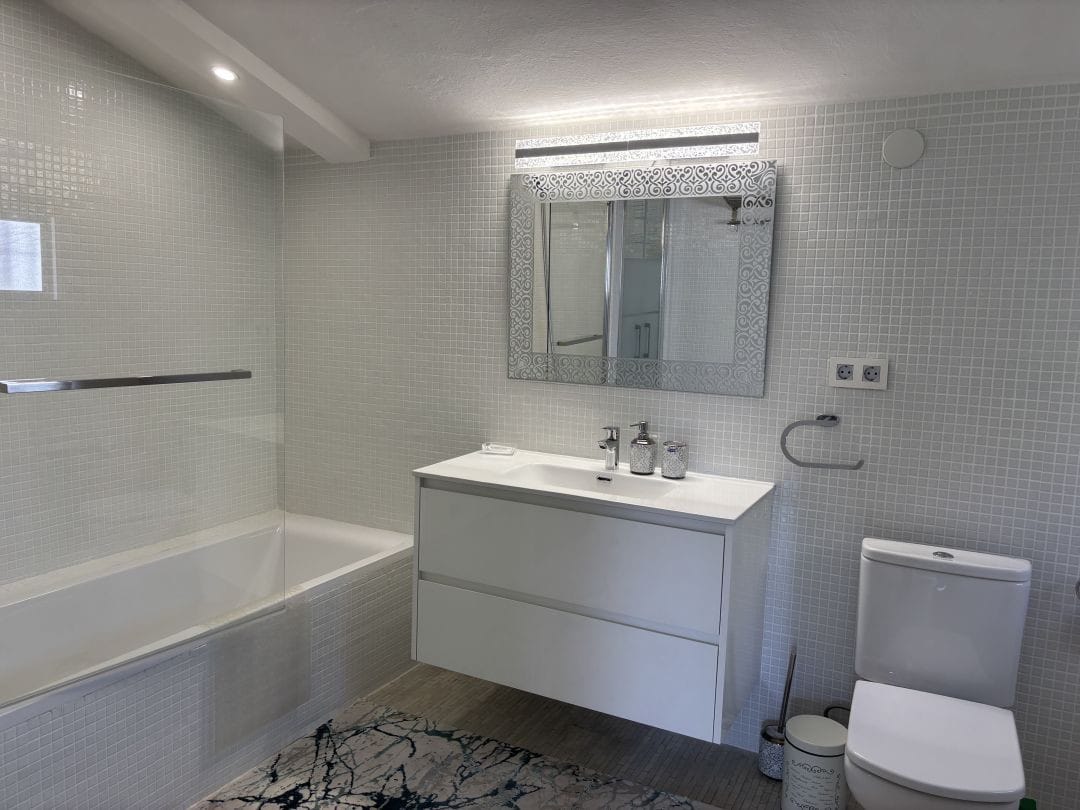 Villa met 4 slaapkamers in Marbella in Marbella - foto 15