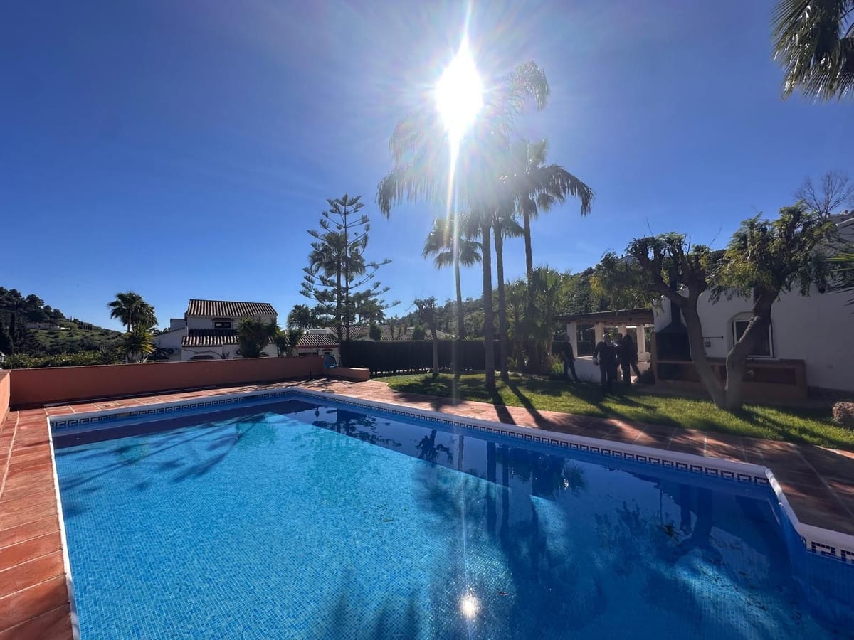 Luxe paardenfinca met 6 slaapkamers in Málaga Este in Málaga Este - foto 9