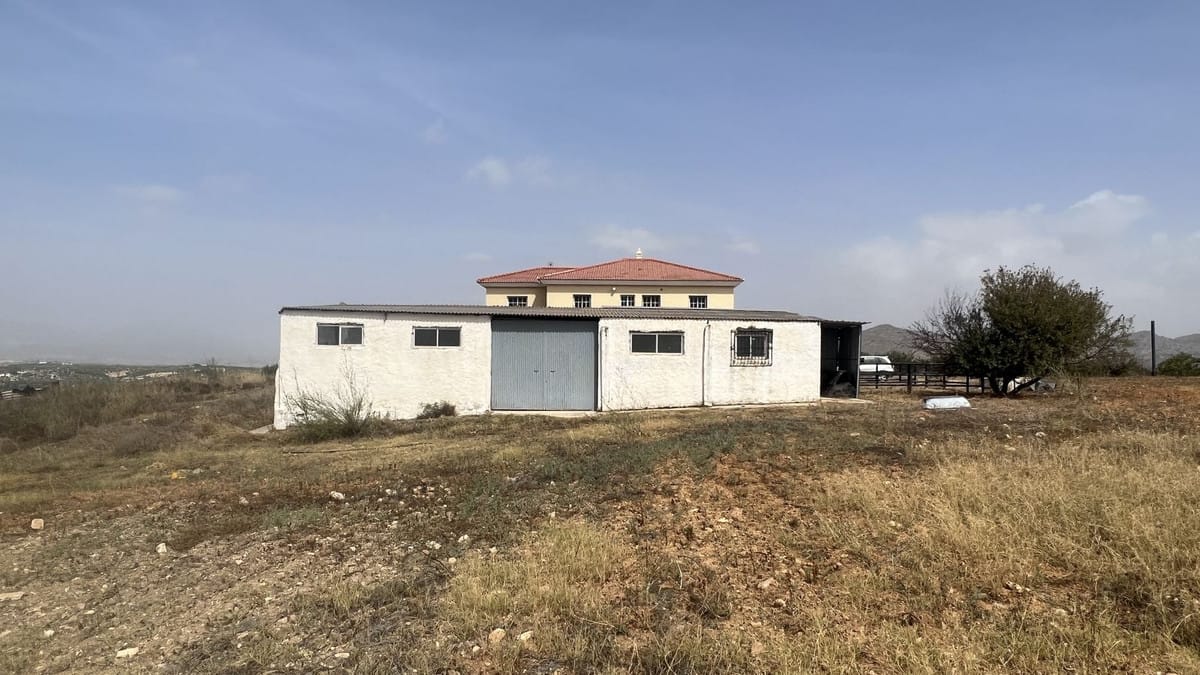 Finca met 8 slaapkamers in Alhaurín de la Torre in Alhaurín de la Torre - foto 2