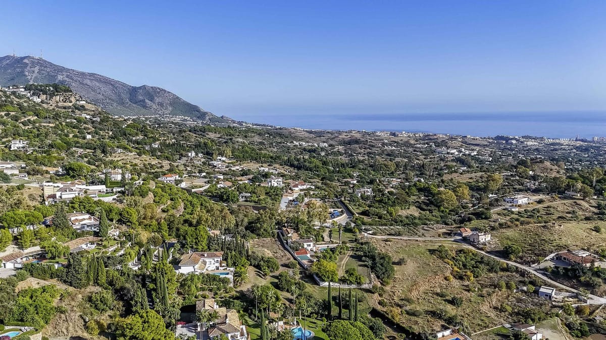 Kavel van 2.000 m² in La Alquería, Mijas in Mijas - foto 5