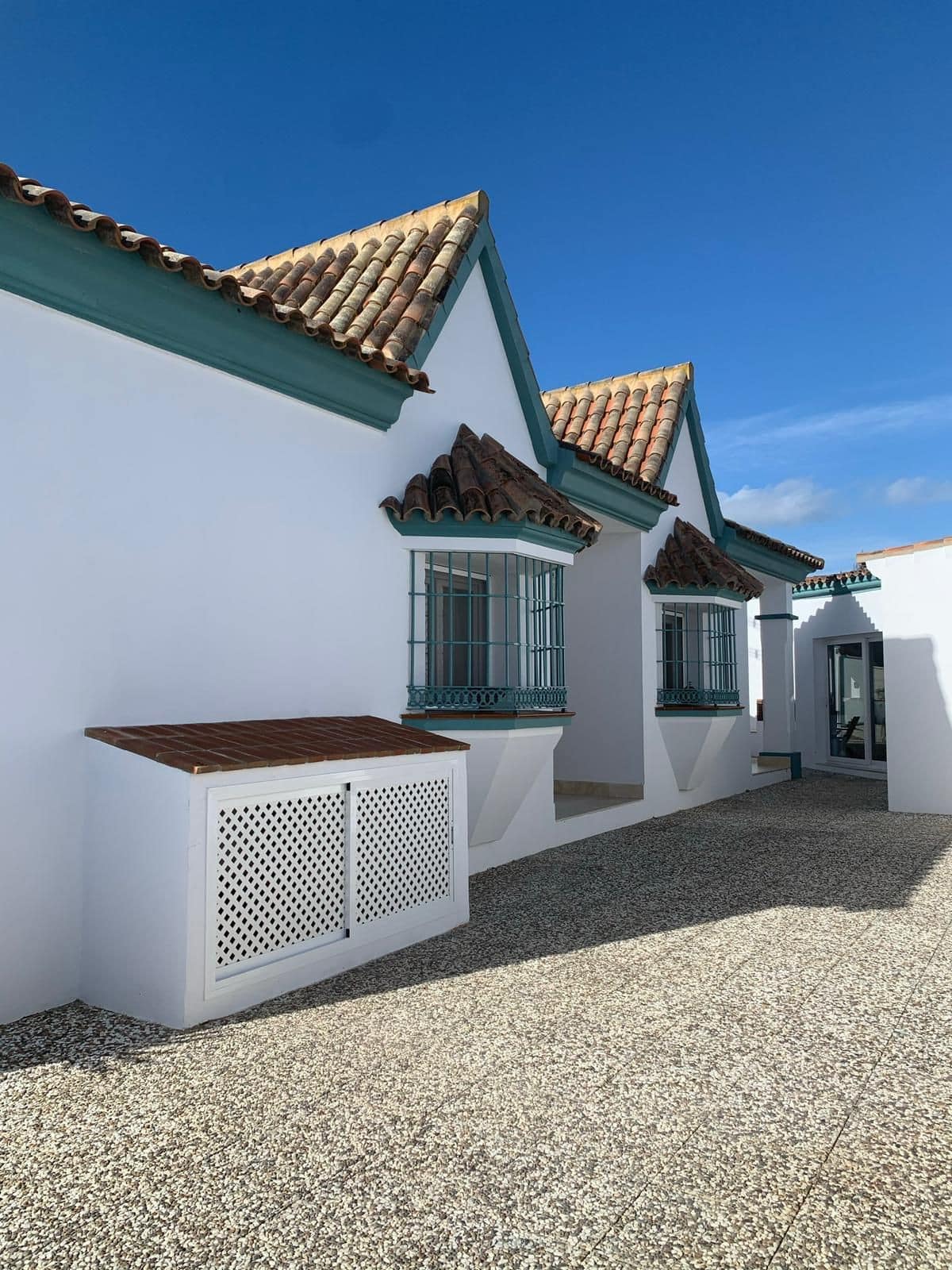 Villa met vijf slaapkamers in San Roque, Cádiz in San Roque - foto 18
