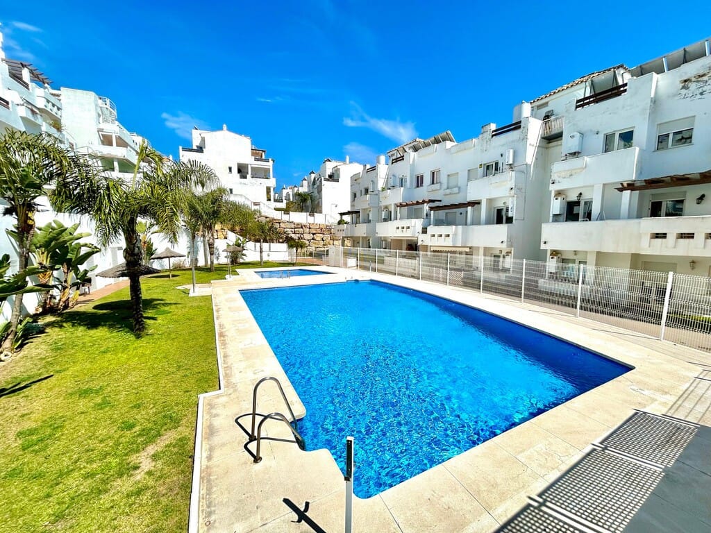 Duplex penthouse in Estepona – zeezicht – toeristische licentie – €299.000 in Estepona - foto 19