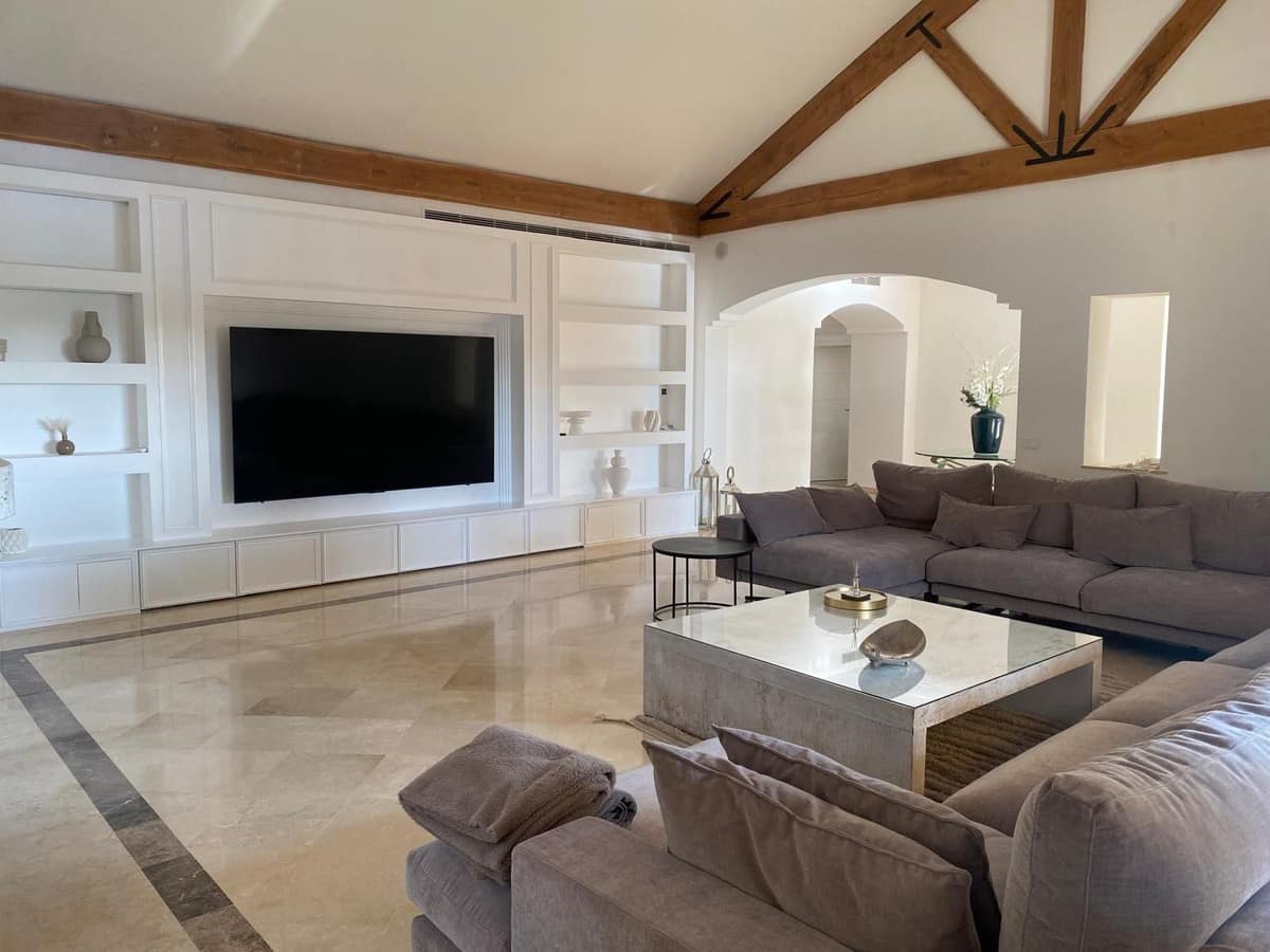 Drie-slaapkamer villa in Estepona in Estepona - foto 4