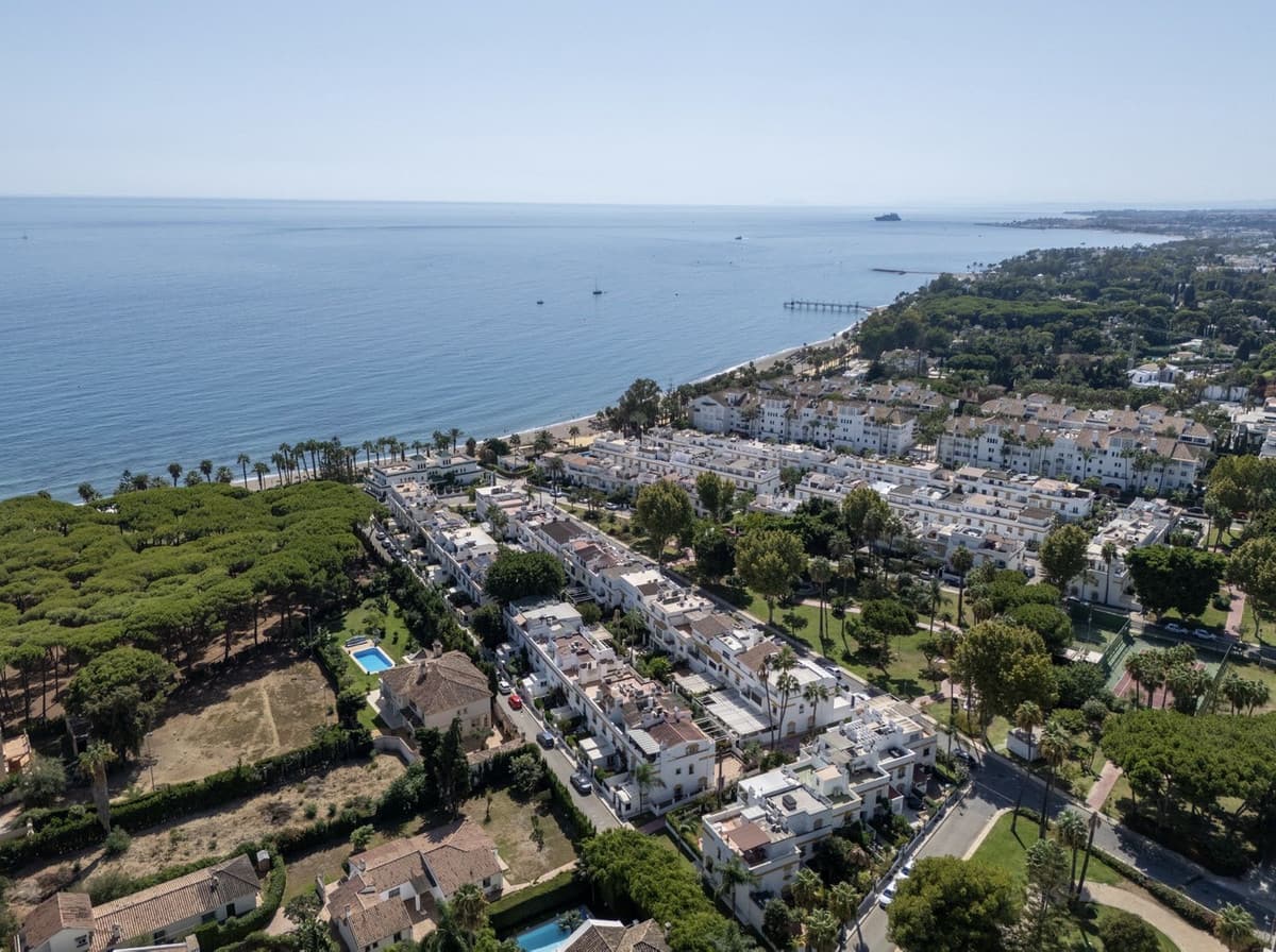 Vijf-slaapkamer stadswoning aan Marbella’s Golden Mile in The Golden Mile - foto 14