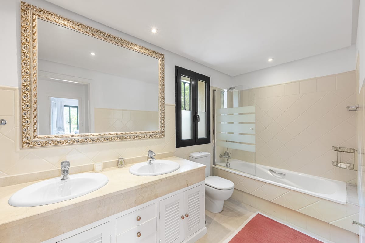 Vier-slaapkamerhuis in Sotogrande Alto in Sotogrande Alto - foto 7
