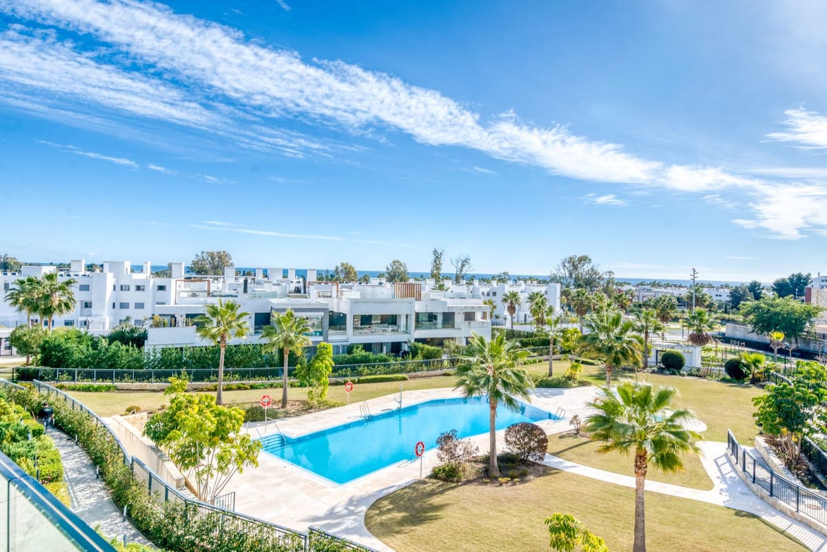 2-slaapkamer penthouse met zee- en bergzicht in Estepona in Estepona - foto 5