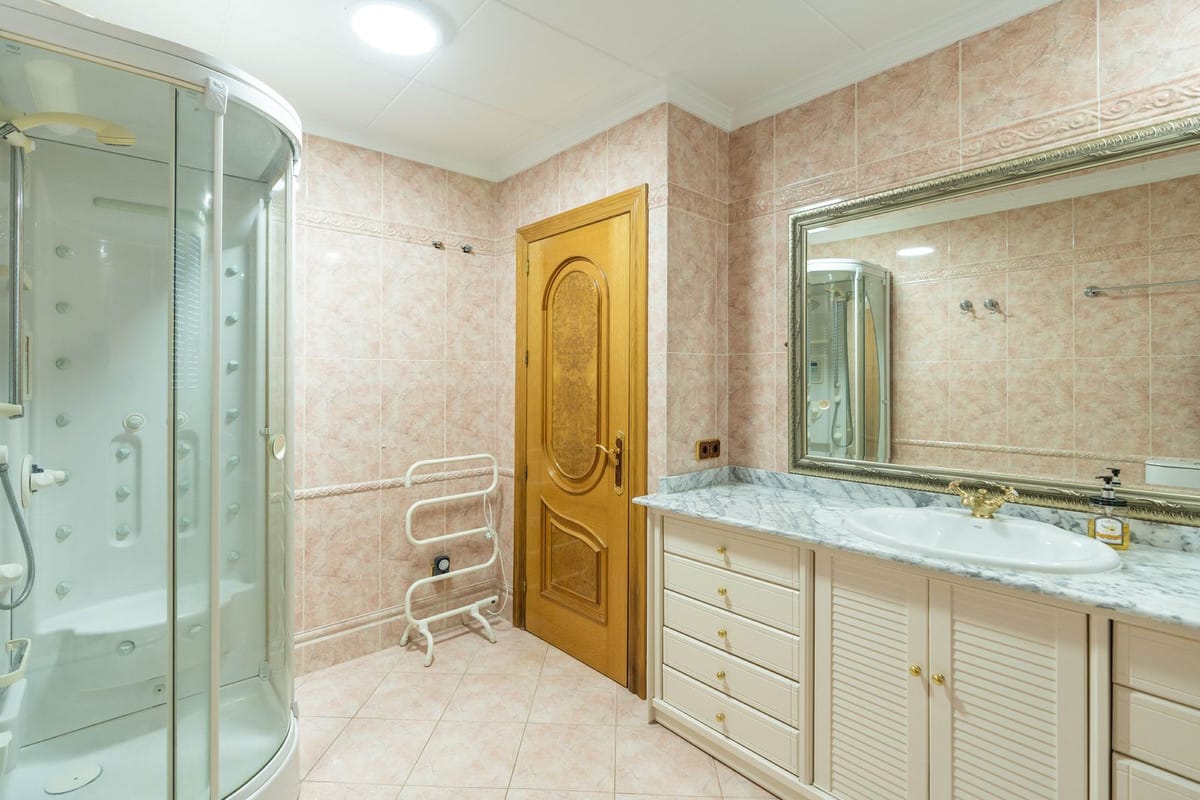 5-slaapkamer duplex penthouse in Marbella op 200 meter van het strand in Marbella - foto 14