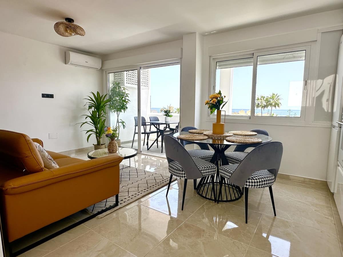 Nieuw gerenoveerd 2-slaapkamer appartement met zeezicht in La Cala de Mijas – 500 m van strand in La Cala de Mijas - foto 8