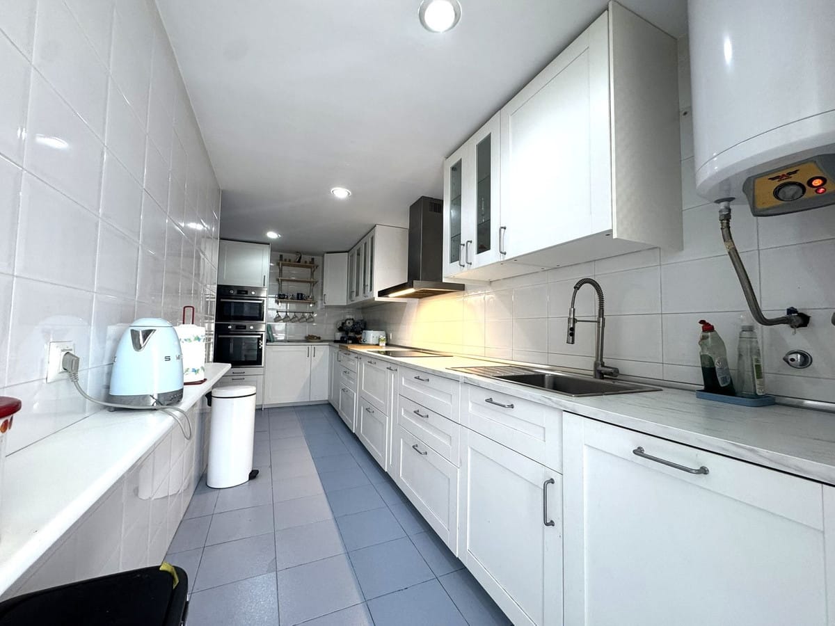 3-slaapkamer appartement op de begane grond in Nueva Andalucía, Marbella in Nueva Andalucía - foto 9