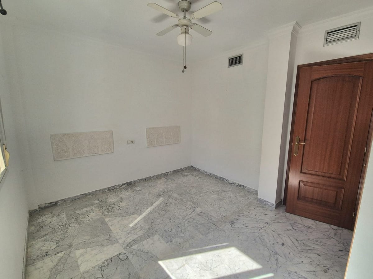 Villa met 3 slaapkamers te koop in Alhaurín Golf in Alhaurin Golf - foto 14