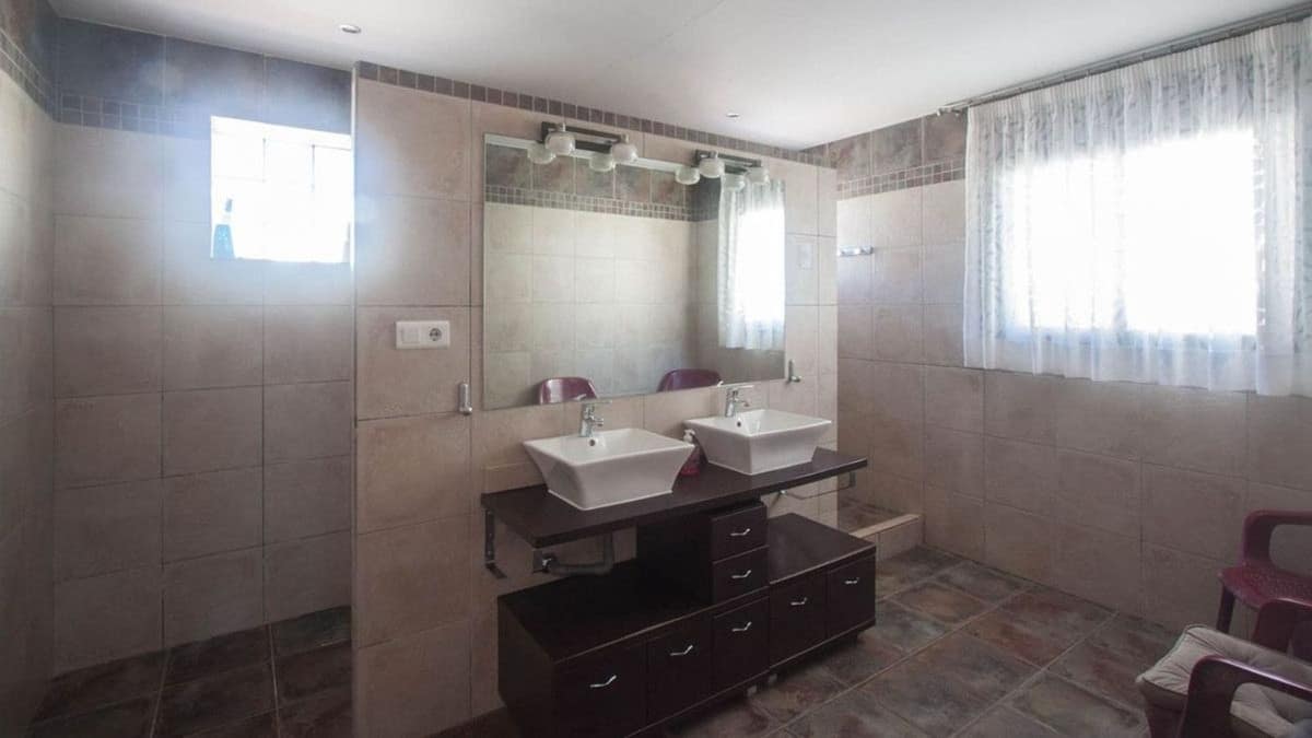 Vrijstaande villa in Estepona met 6 slaapkamers in Estepona - foto 8