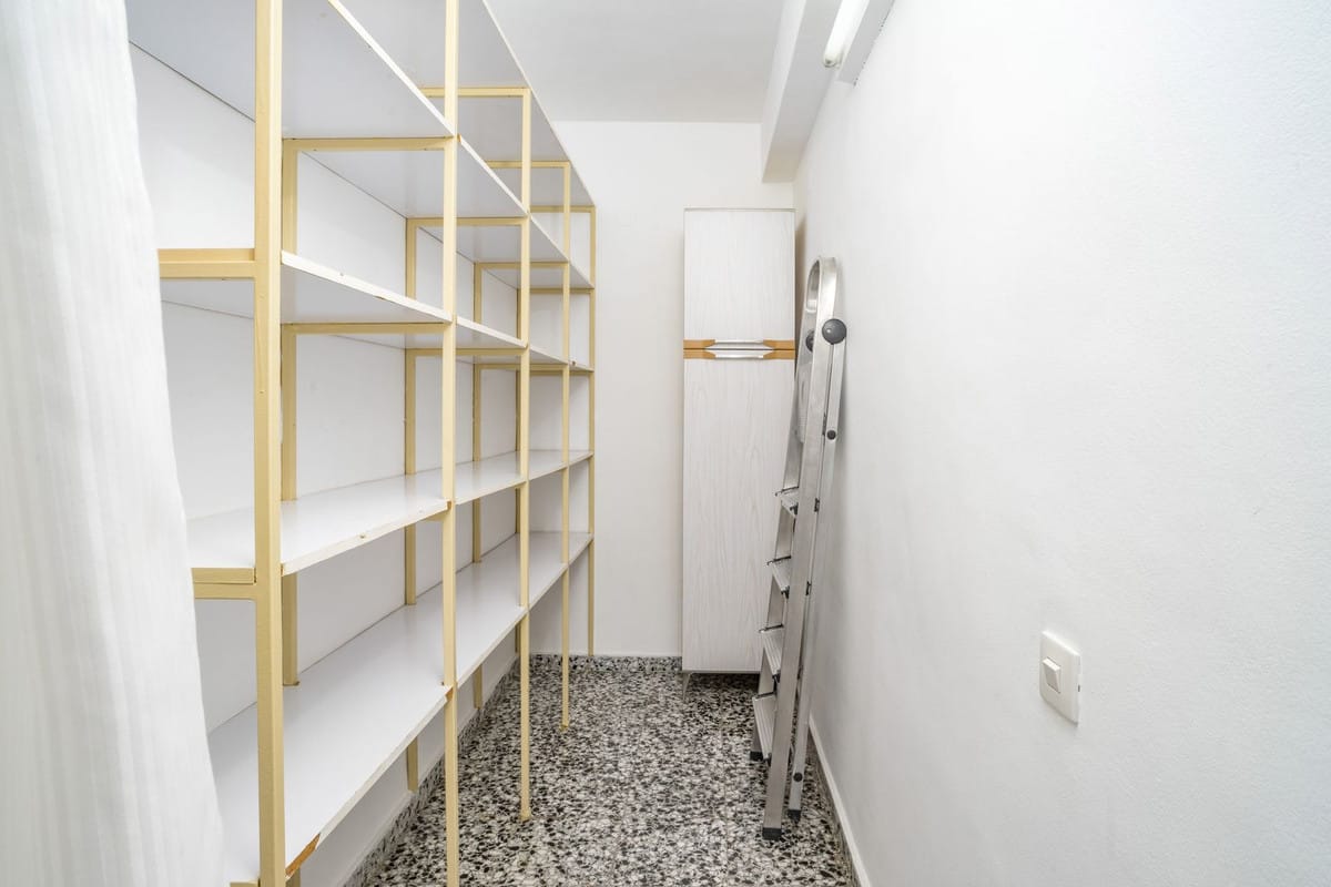 4 bedroom Apartment in Málaga in Málaga - foto 7