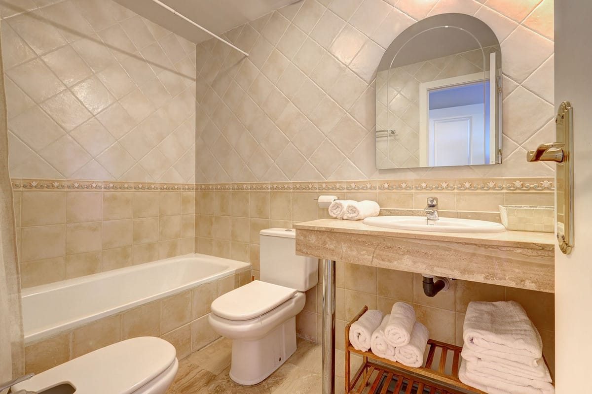 2 bedroom Apartment in Riviera Del Sol in Riviera del Sol - foto 19