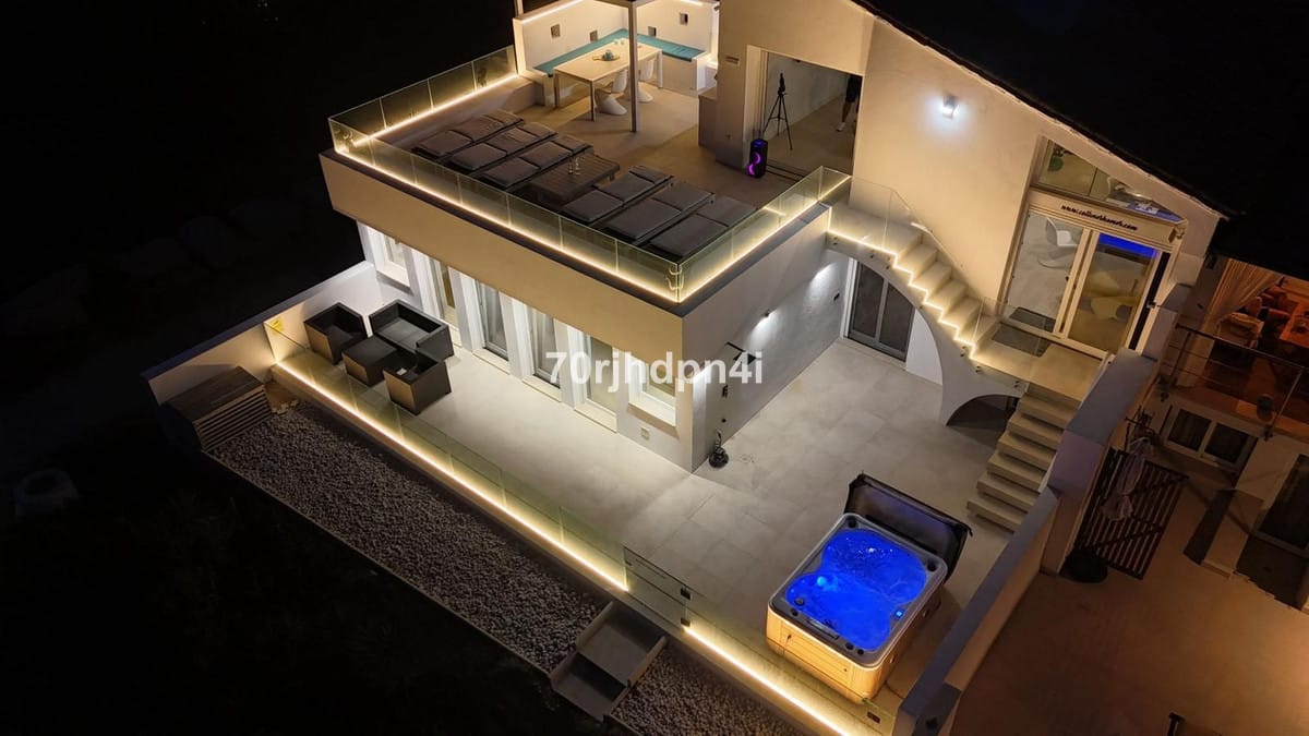 4-slaapkamer villa aan het strand in Estepona – gerenoveerd in 2021 in Estepona - foto 8