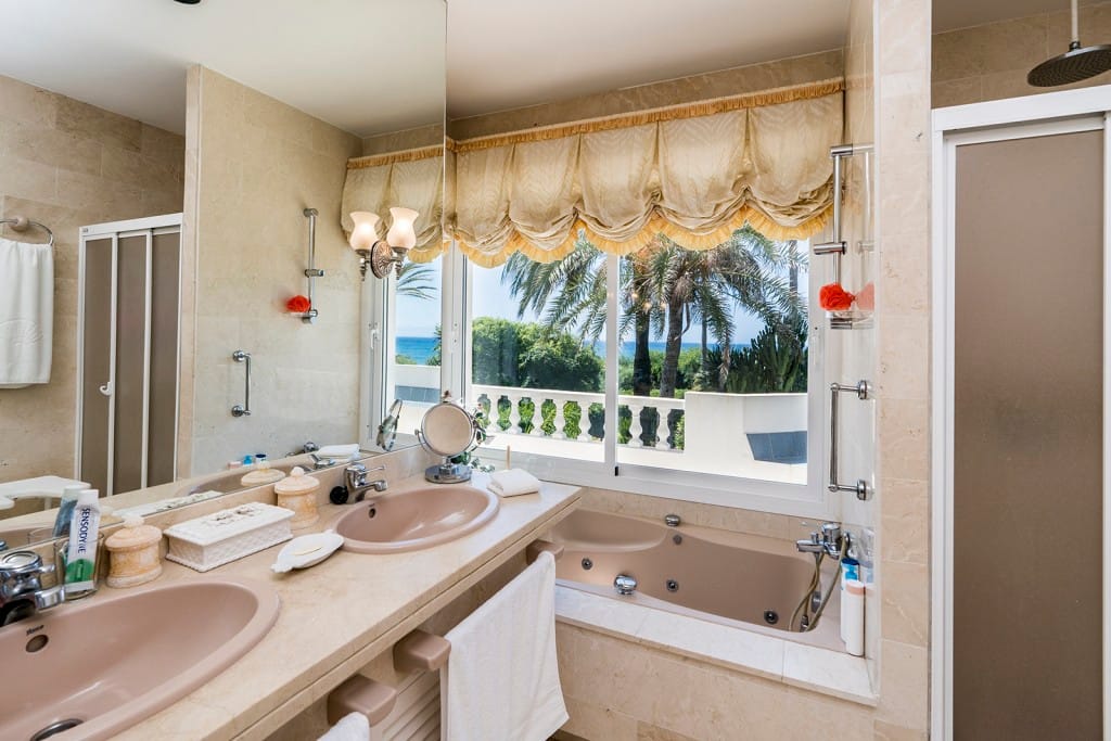 4 bedroom House in Marbella in Marbella - foto 20