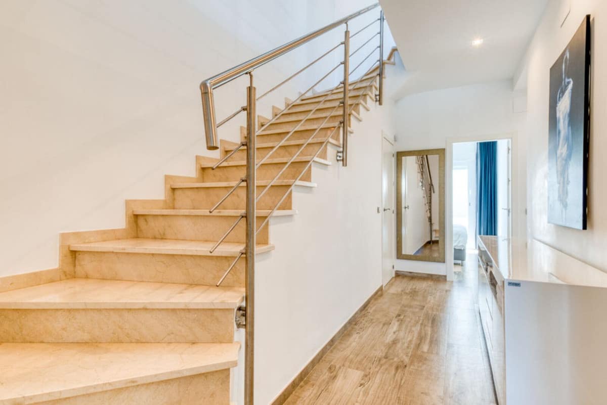Drie slaapkamers villa direct aan de golfbaan in Riviera del Sol in Riviera del Sol - foto 19