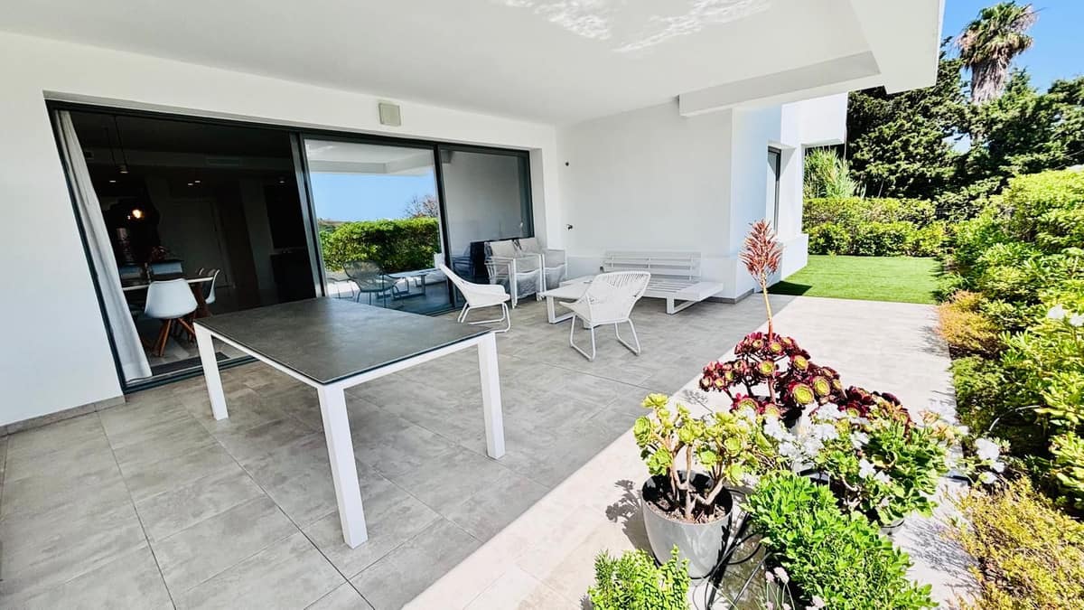 Drie-slaapkamer hoekappartement in Casares Golf in Casares - foto 4