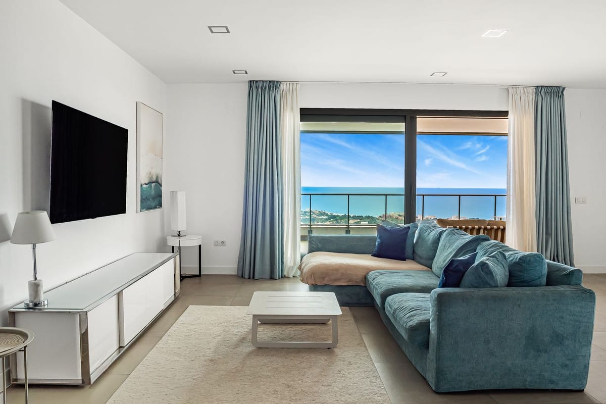 Drie-slaapkamer appartement met terras en zeezicht in Benalmádena Costa in Benalmadena Costa - foto 5