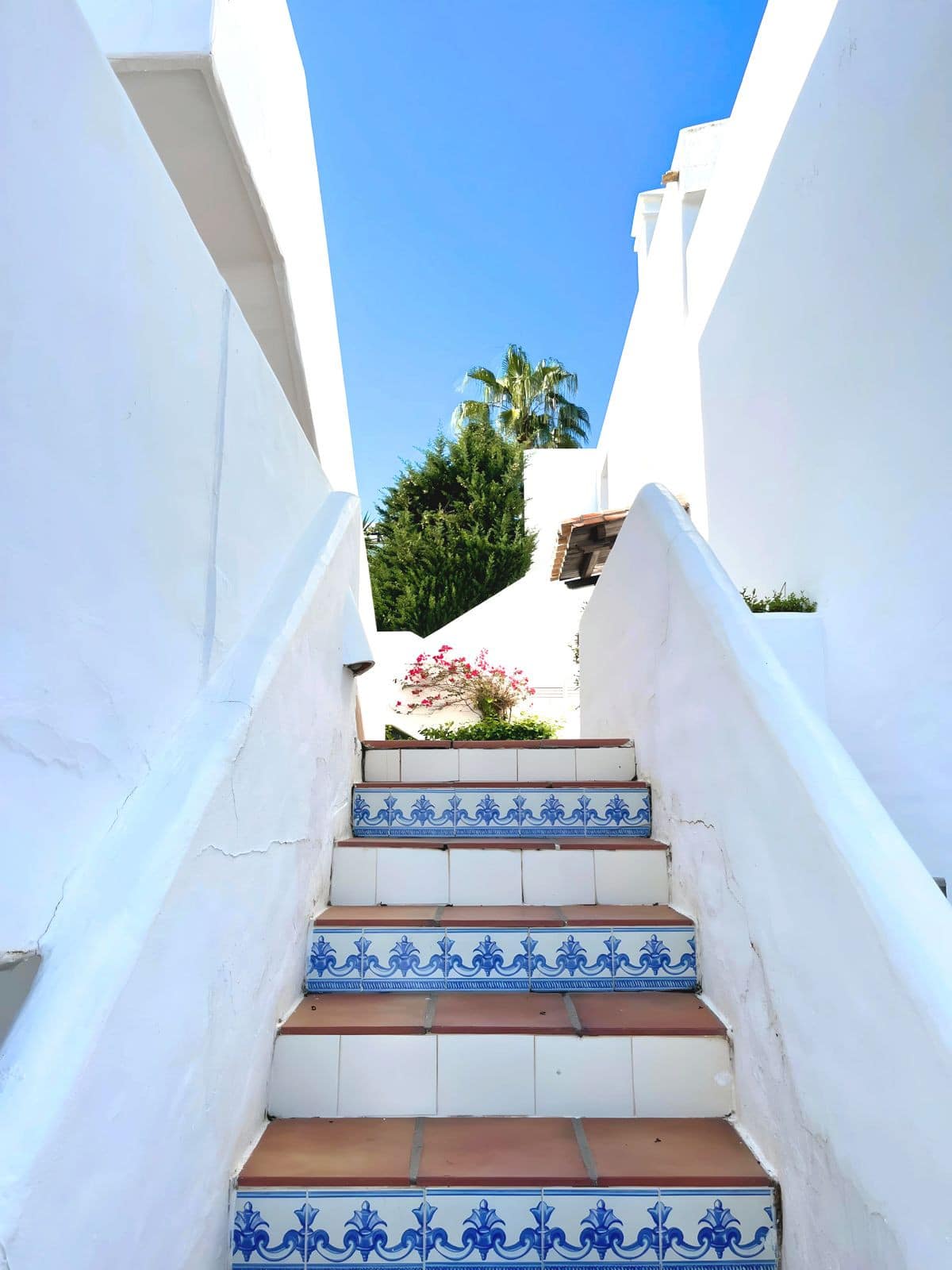 Drie-slaapkamerappartement op de begane grond met privé tuin in Nueva Andalucía in Nueva Andalucía - foto 5