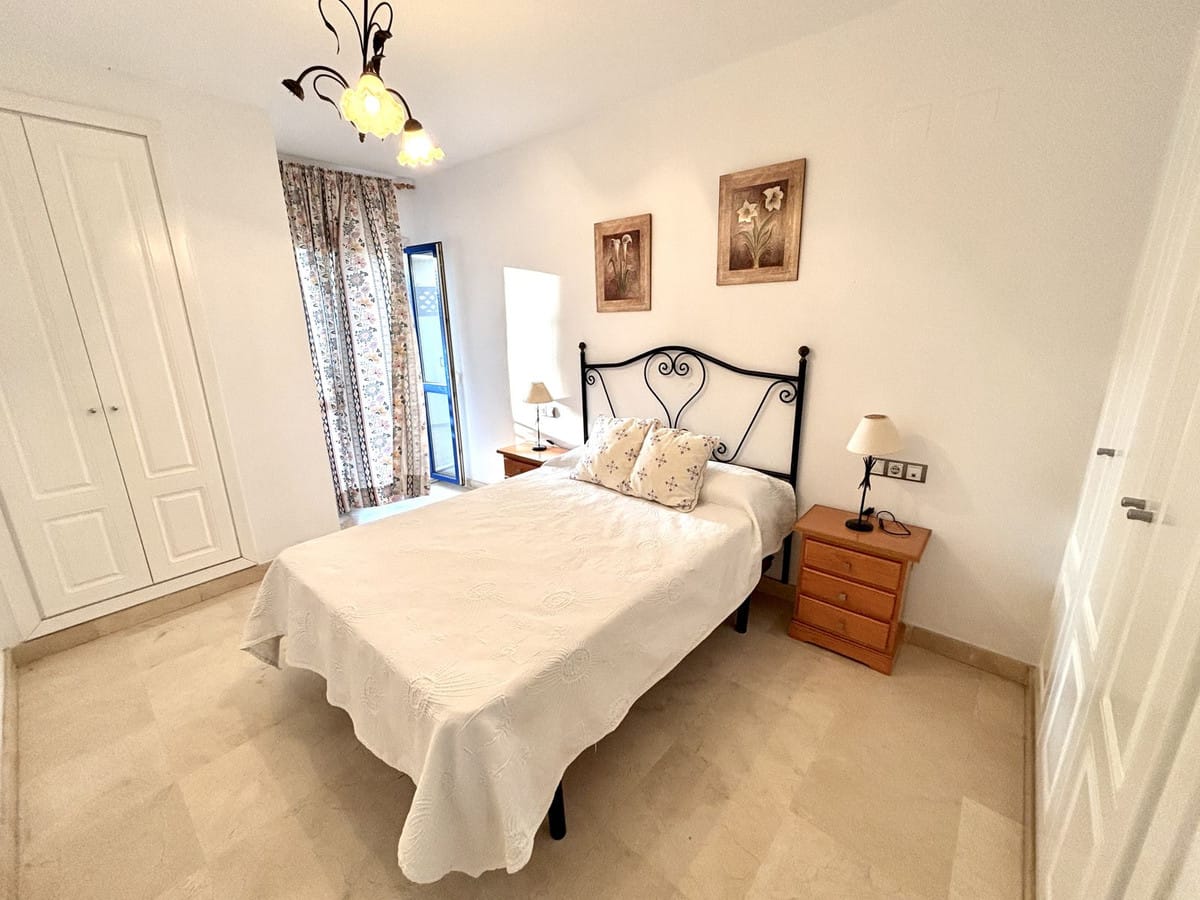 Appartement op de begane grond in Estepona, Costa del Sol in San Luis de Sabinillas - foto 9