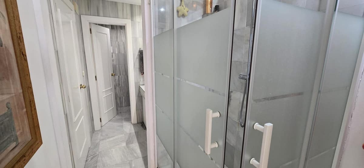 Appartement met 2 slaapkamers in Marbella in Marbella - foto 11
