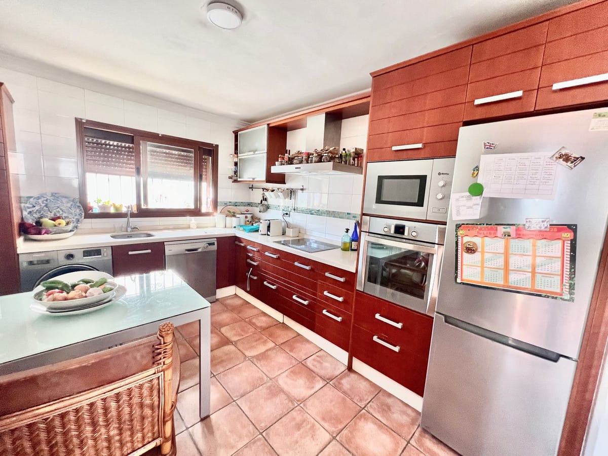 4-slaapkamer villa in Nueva Andalucía in Nueva Andalucía - foto 7