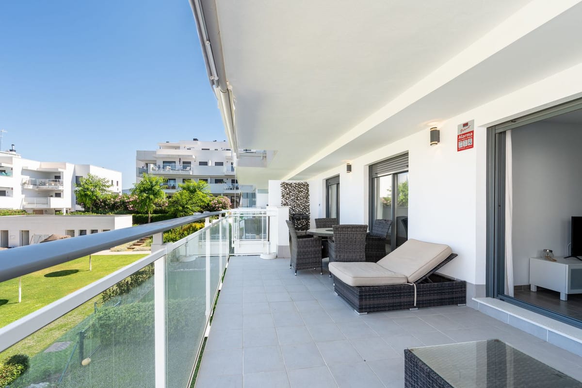 2 bedroom Apartment in La Cala De Mijas in La Cala de Mijas - foto 4