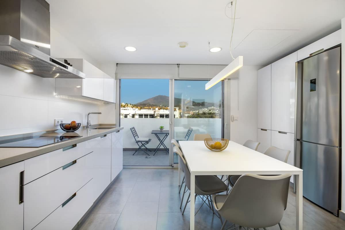 Elegant tweekamerpenthouse met panoramische uitzichten in Atalaya in Atalaya - foto 5