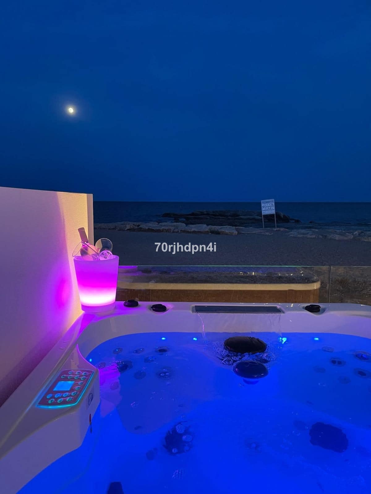 4-slaapkamer villa aan het strand in Estepona – gerenoveerd in 2021 in Estepona - foto 16